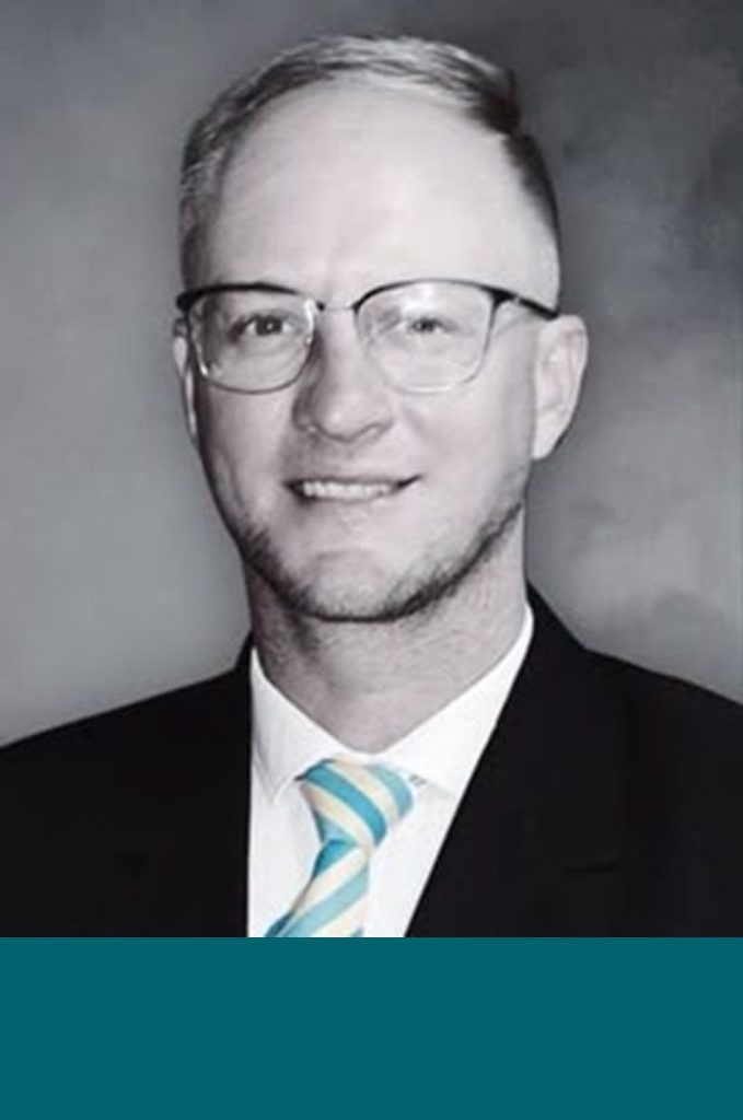 Mr. T. Holzhausen